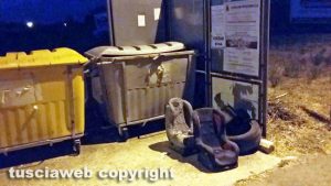 Vetralla - Pneumatici e seggiolini per bambini in via Valle Calandrella