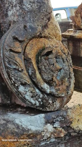 Tuscania - La fontana seicentesca di piazza del Duomo