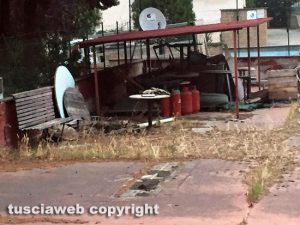 Viterbo - Vitty e cinema Azzurro cadono a pezzi