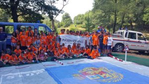 Cellere - Gli uomini della polstrada con i bambini del grest