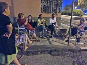 Montalto di Castro - Il sindaco Caci con gli abitanti di via Nenni
