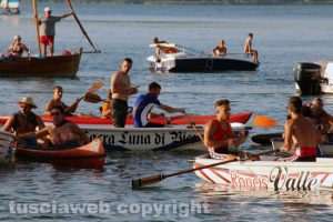 Ronciglione - Lago di Vico - Il palio delle barche 2016