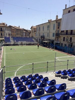 Ronciglione - Torneo Mascarucci - Lo stadio in piazza per la finalissima