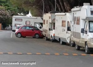 Montalto Marina - Parcheggio selvaggio dei camper