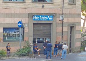 Santa Rosa - Viterbesi già in fila per i biglietti