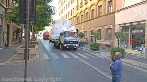 Viterbo - I pezzi della macchina di Santa Rosa in viaggio verso San Sisto