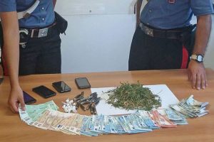 Civitavecchia - La droga sequestrata dai carabinieri