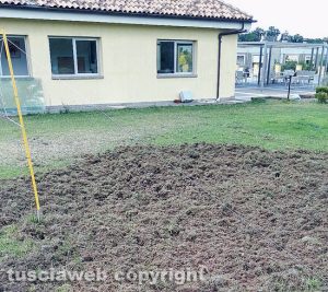 Bagnaia - I danni al campo da volley dello sporting club Orange