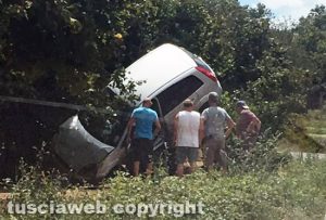 Carbognano - Incidente in strada Massarelle