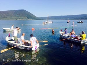 Circumnavigazione del lago di Vico - Umberto Casani alla partenza