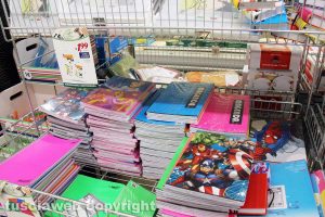 Il materiale per la scuola del Todis di Viterbo