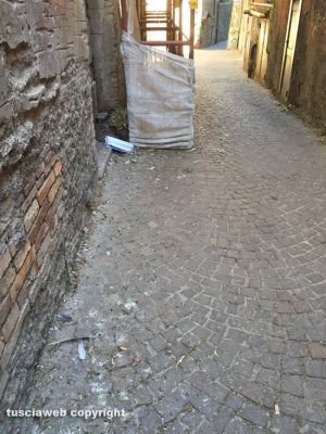 Viterbo - Via del Ganfione nel degrado