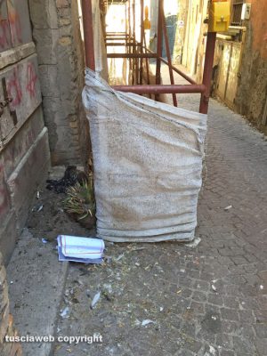Viterbo - Via del Ganfione nel degrado