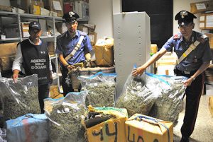 Civitavecchia - La droga sequestrata dai carabinieri