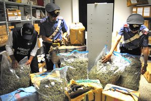 Civitavecchia - La droga sequestrata dai carabinieri 