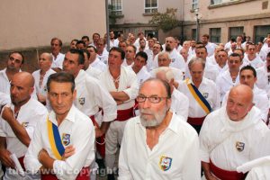 Trasporto macchina di Santa Rosa - I facchini