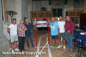 Bellière con Mecarini, Barillà e un gruppo di facchini