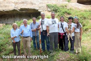 Norchia - Il sindaco Michelini con rappresentanti Archeotuscia e Sostratos