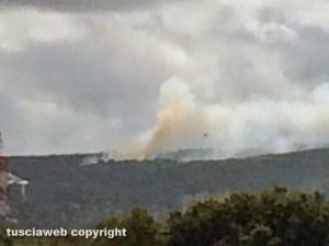 Incendio sulla Cimina
