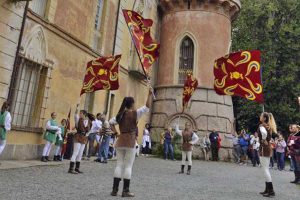 Sport - Cristina Cruciani campionessa italiana di balestra antica