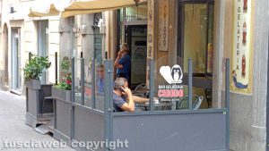 Viterbo - La gelateria Chiodo a via Roma