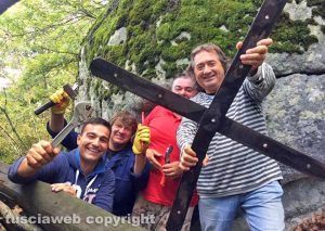 Viterbo - Sopralluogo degli amici del Riccio alla croce 