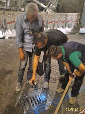 Viterbo - Le bonifiche della Digos sul percorso della macchina di Santa Rosa