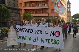 Viterbo - Il corteo per il no al referendum