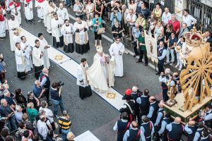 Grotte di Castro - La processione (immagini di Maurizio di Giovancarlo)