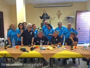 Gli organizzatori del pranzo di beneficenza a san Francesco