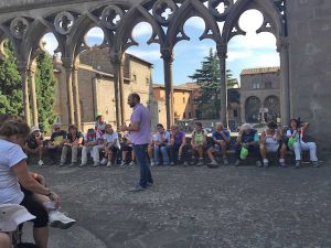 Via Francigena - L'arrivo dei pellegrini a Viterbo
