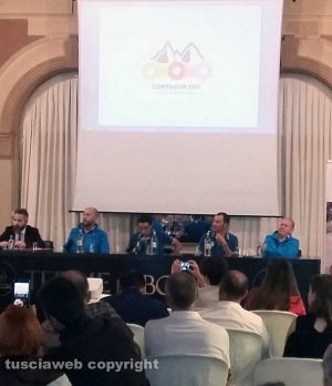 L'imprenditore Luciano Menghini con Alberto Contador - La conferenza stampa