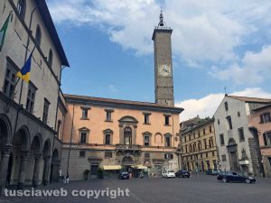Viterbo - Piazza del comune
