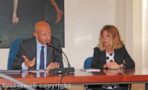 Il rettore Alessandro Ruggieri e la direttrice amministriva Alessandra Moscatelli