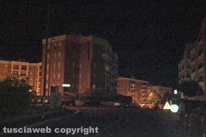 Viterbo - Il quartiere Ponte dell'Elce quasi interamente al buio