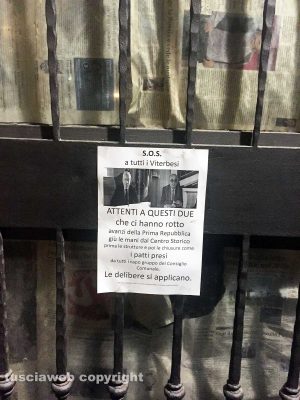 Viterbo - Volantini abusivi nel centro storico