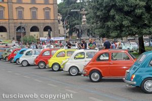 Sport - Motori - Il raduno delle Fiat 500 a piazza della Rocca