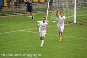 Sport - Calcio - Viterbese - L'esultanza di Celiento dopo il 2-1 al Racing Roma