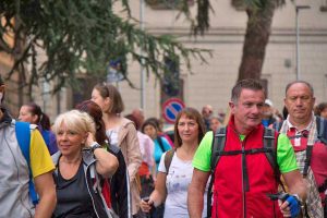 Vie dell'esilio di Santa Rosa - Gruppo in cammino