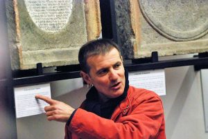 Antonello Ricci al lapidarium anniano al museo civico
