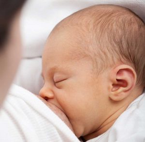 Allattamento - Foto di repertorio