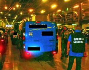 Civitavecchia - La capitaneria sequestra il corallo rosso 