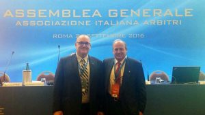 Da sinistra Ennio Mariani e Luigi Gasbarri all'assemblea generale arbitri-2016
