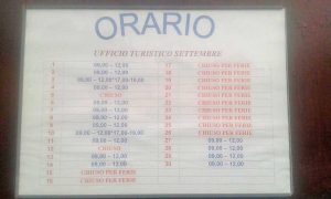 Bolsena - Ufficio turistico chiuso per ferie