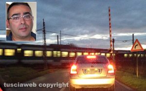 Il passaggio a livello a Corchiano - In alto a sinistra Bonaventura Poleggi