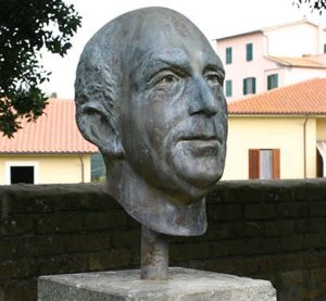 Tuscania - Il busto di Umberto II
