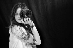 Viterbo - Associazione Click - Una studentessa fa da modella