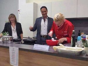La prima lezione del nuovo corso di cucina 