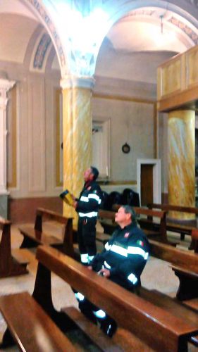 Corchiano - I vigili del fuoco nella chiesa di Santa Maria