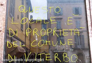Viterbo - Il locale commerciale del comune a piazza delle Erbe